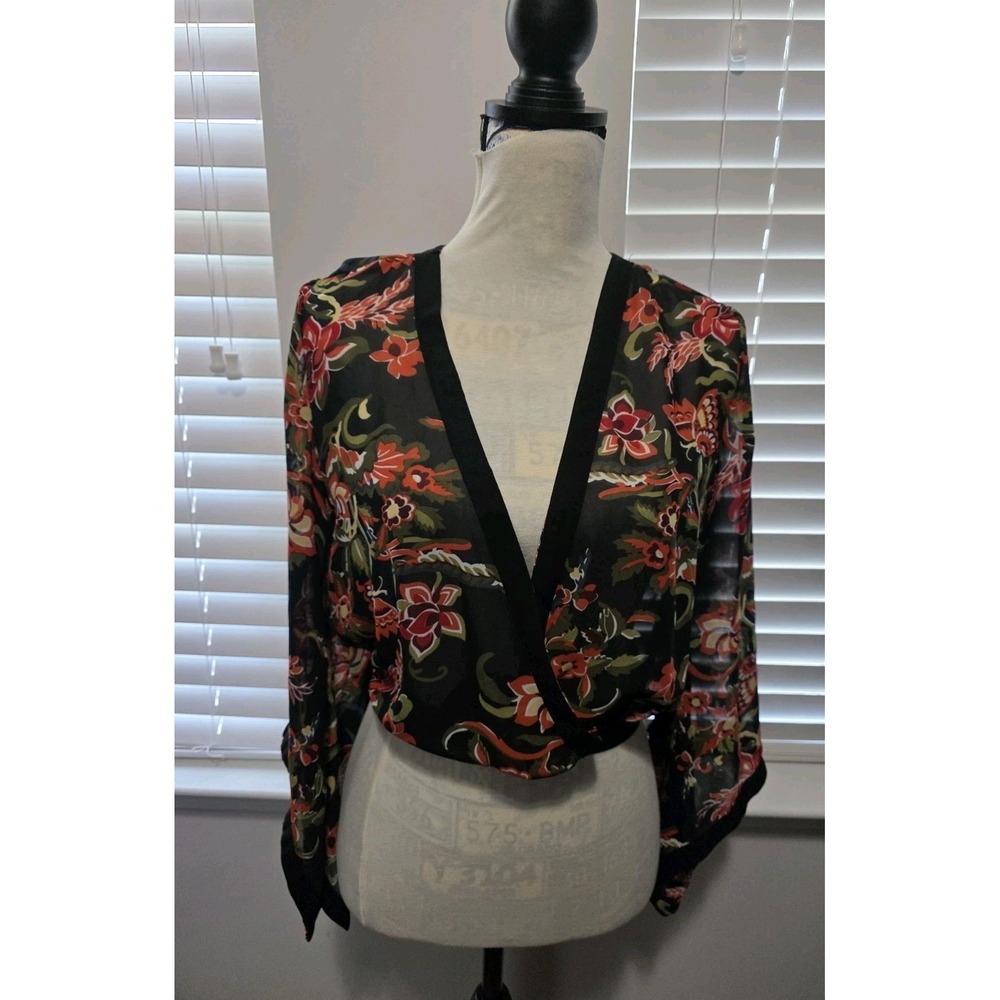 Cotton‎ Express Brand Floral Asian Print Open Back Halter Blouse